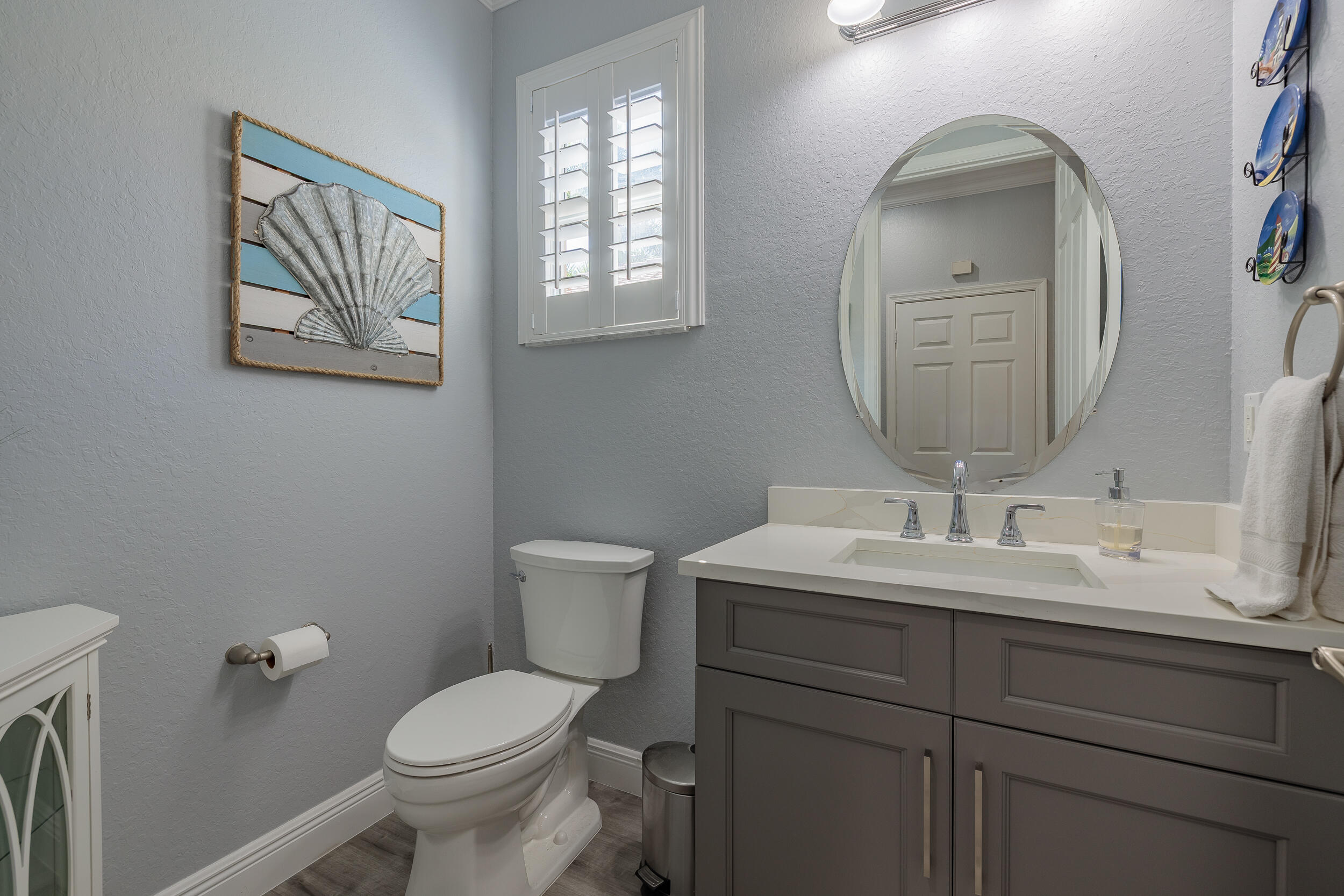 3285 Southwest Porpoise Circle Stuart, FL 34997 - Photo 21 of 69 Half Bath