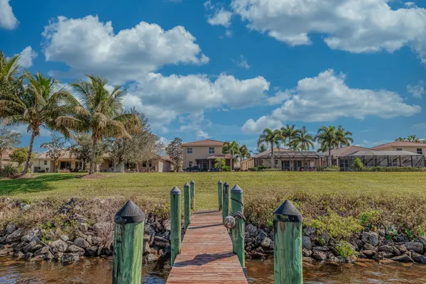 $739,900 | 3285 Southwest Porpoise Circle, Stuart, FL 34997