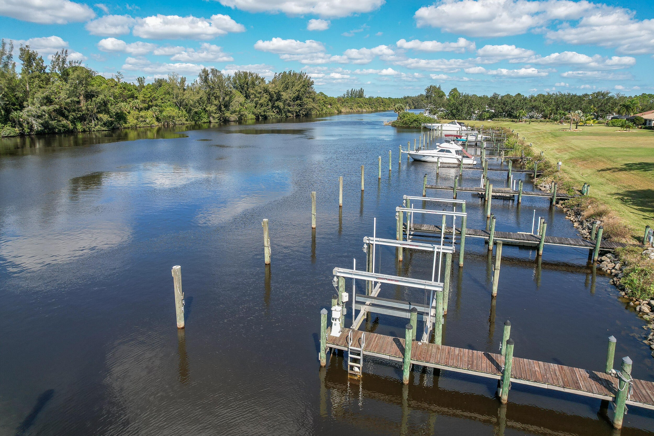 3285 Southwest Porpoise Circle Stuart, FL 34997 - Photo 58 of 69 Aerial