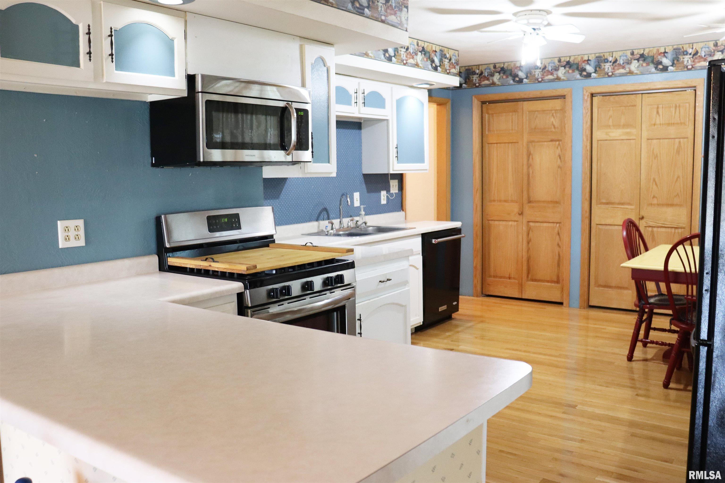 27 Harvester Road Canton, IL 61520 - Photo 11 of 53