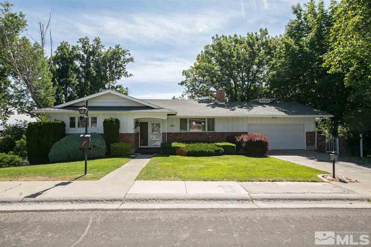 3360 Marthiam Avenue Reno, NV 89509 - Photo 1 of 39 a house with garden in front of it