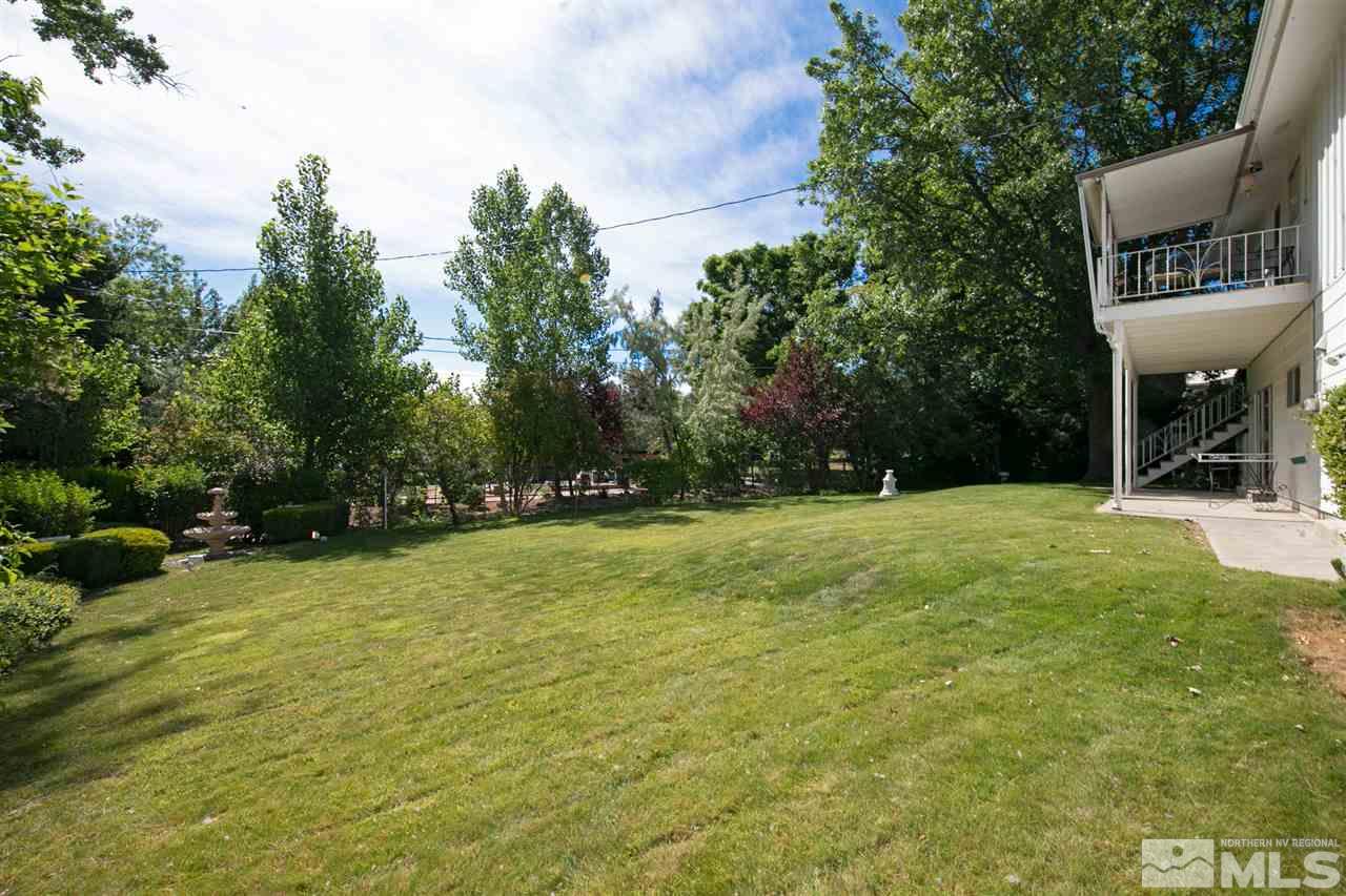 3360 Marthiam Avenue Reno, NV 89509 - Photo 33 of 39 a view of a garden
