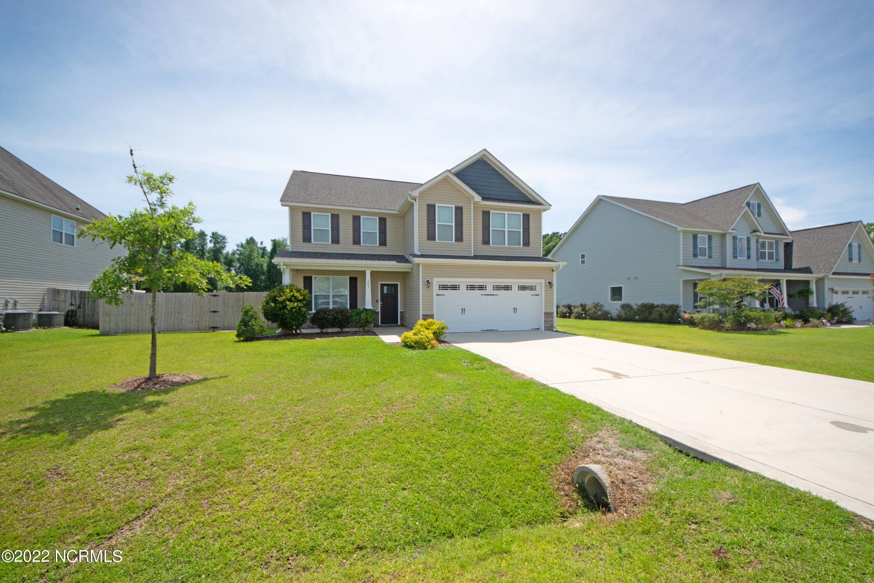 309 Catamaran Road Swansboro, NC 28584 - Photo 3 of 68 DSC04209