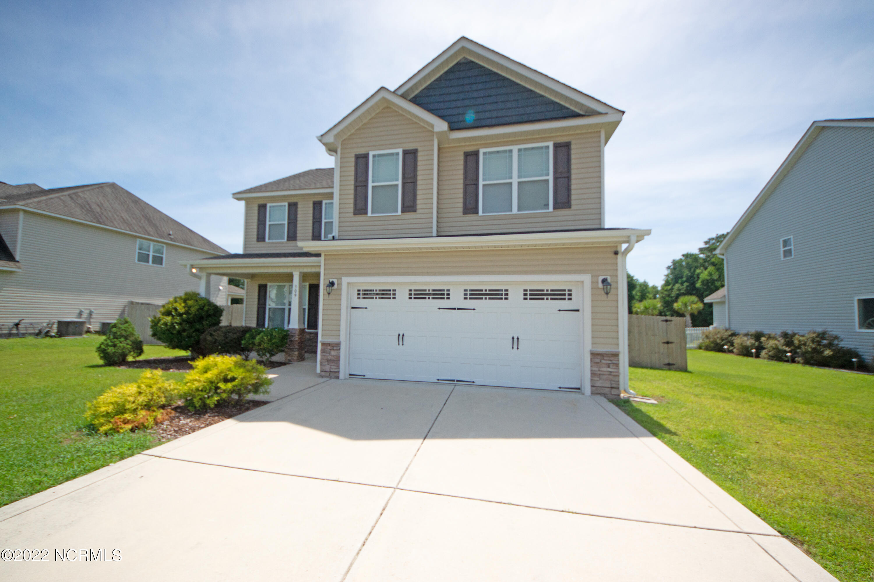 309 Catamaran Road Swansboro, NC 28584 - Photo 5 of 68 DSC04208