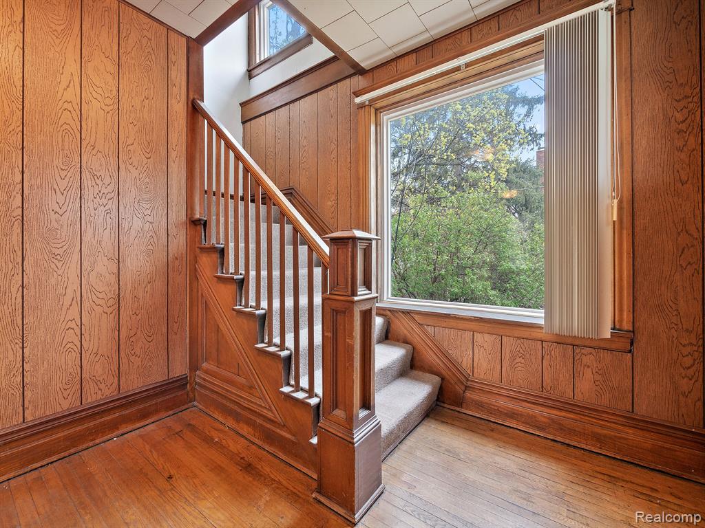 5981 Chicago Road Warren, MI 48092 - Photo 4 of 30