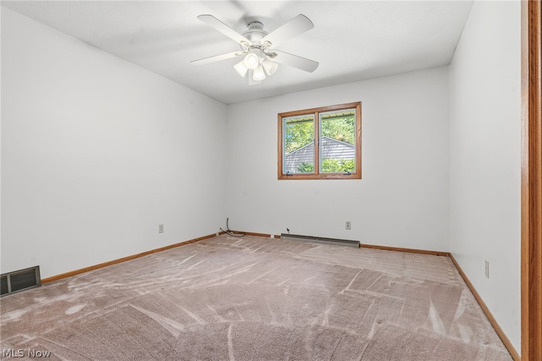 1129 Oak Tree Road Akron, OH 44320 - Photo 18 of 29 Gallery Image 18