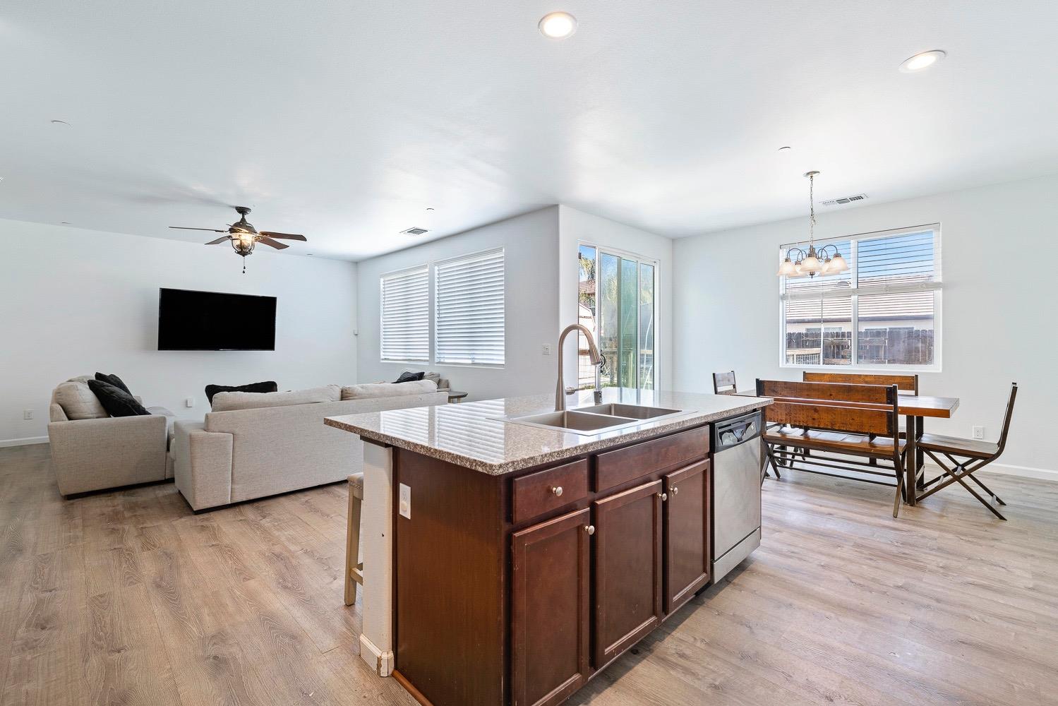 211 Rancho Mirage Road Madera, CA 93638 - Photo 16 of 40 Gallery Image 16