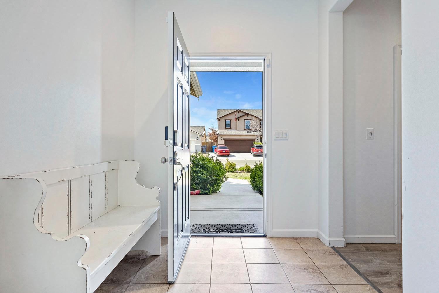 211 Rancho Mirage Road Madera, CA 93638 - Photo 7 of 40 Gallery Image 7