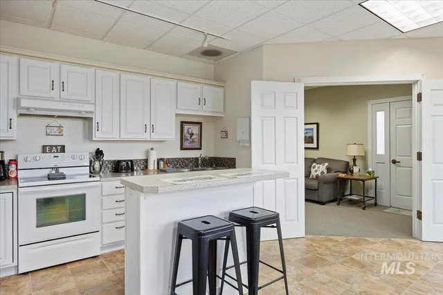 $750,000 | 200 8th Avenue North, Buhl, ID 83316