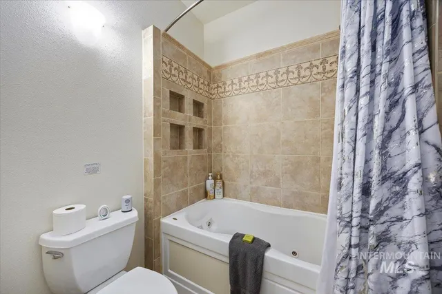 $750,000 | 200 8th Avenue North, Buhl, ID 83316