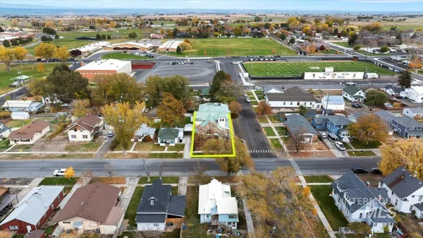 $600,000 | 200 8th Avenue North, Buhl, ID 83316