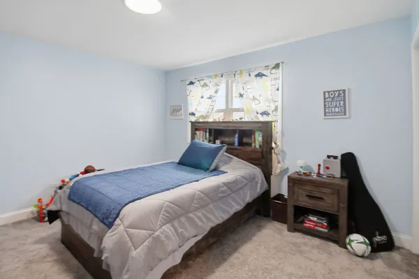 $289,900 | 8218 Daniel Drive, Justice, IL 60458
