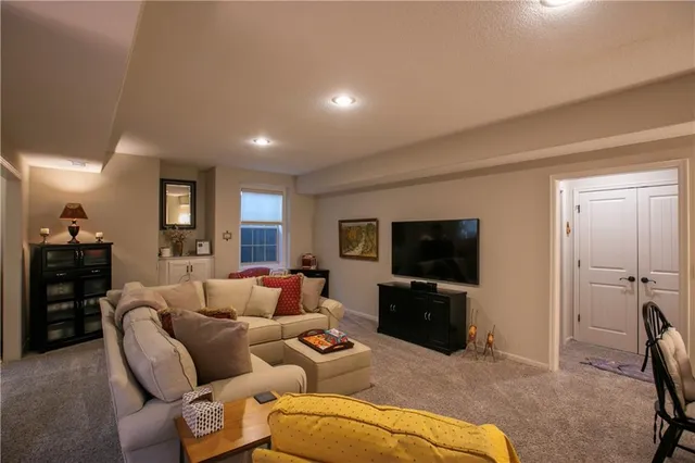 $530,000 | 14823 Meadow Lane, Leawood, KS 66224