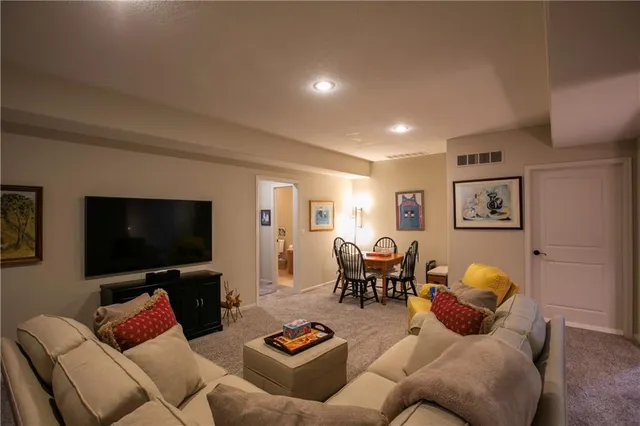 $530,000 | 14823 Meadow Lane, Leawood, KS 66224