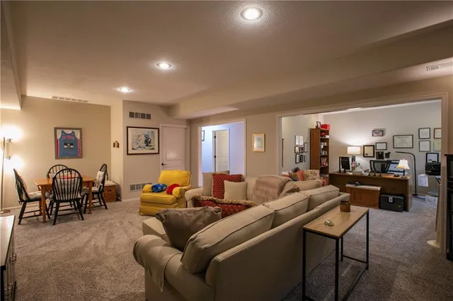 $530,000 | 14823 Meadow Lane, Leawood, KS 66224