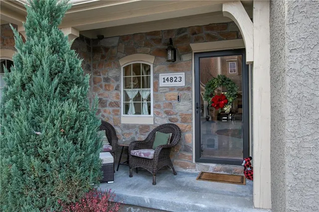 $530,000 | 14823 Meadow Lane, Leawood, KS 66224