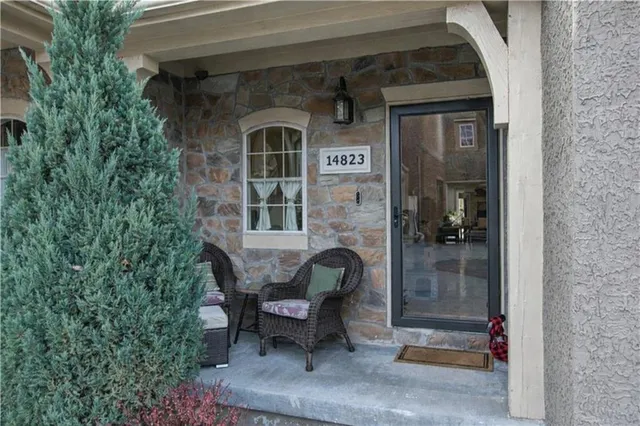 $530,000 | 14823 Meadow Lane, Leawood, KS 66224