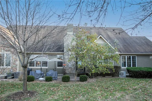 $530,000 | 14823 Meadow Lane, Leawood, KS 66224