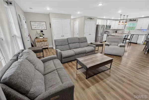 $279,900 | 467 Castle Leoch Drive, Jackson, MO 63755