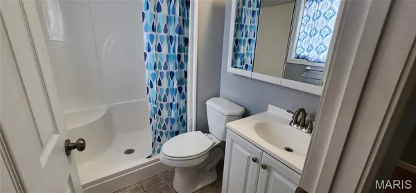 $2,490 | 1145 Mackinac Drive, St. Louis, MO 63146