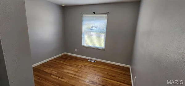 $2,490 | 1145 Mackinac Drive, St. Louis, MO 63146