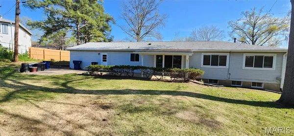 $2,490 | 1145 Mackinac Drive, St. Louis, MO 63146