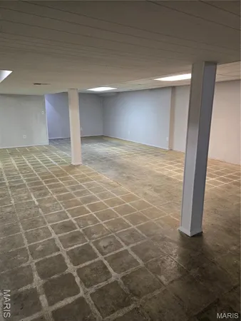 $2,490 | 1145 Mackinac Drive, St. Louis, MO 63146