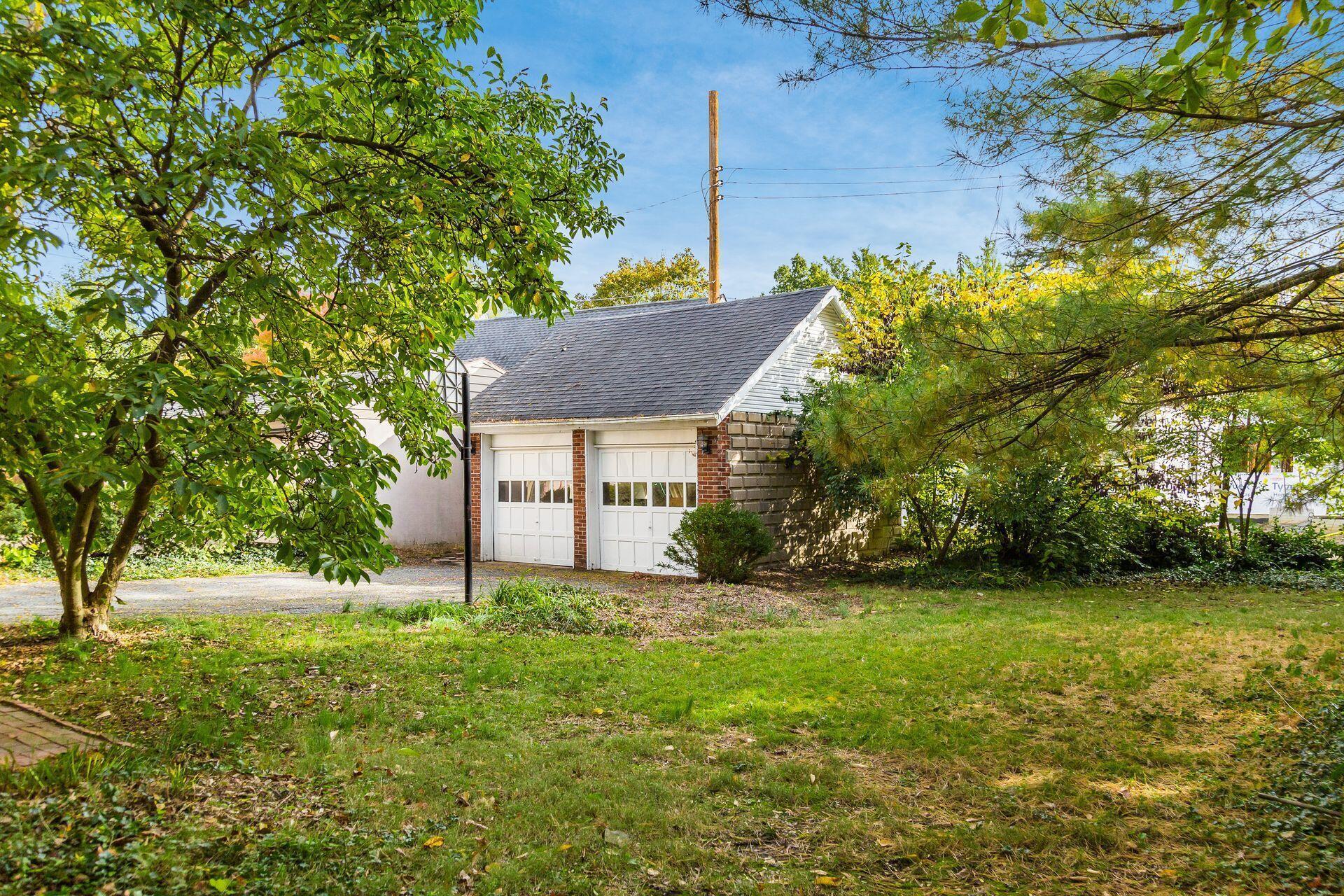 1826 Coventry Road Columbus, OH 43212 - Photo 28 of 39