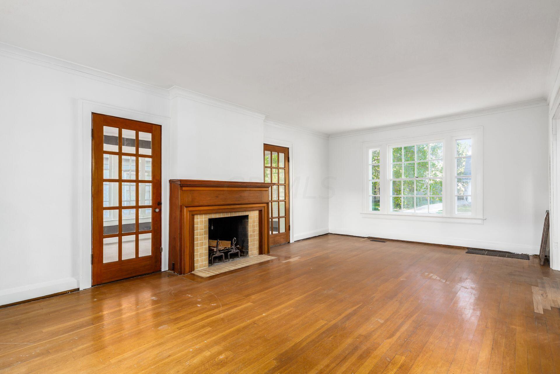 1826 Coventry Road Columbus, OH 43212 - Photo 4 of 39