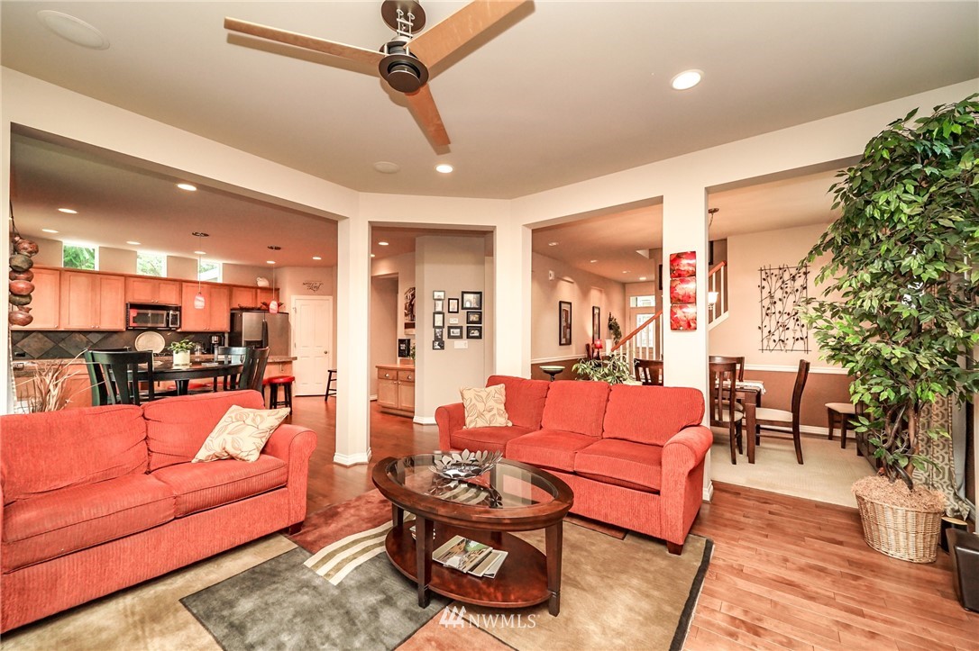 5521 Northeast 2nd Court Renton, WA 98059 - Photo 14 of 39