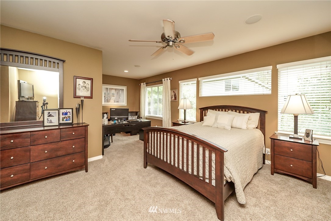5521 Northeast 2nd Court Renton, WA 98059 - Photo 21 of 39