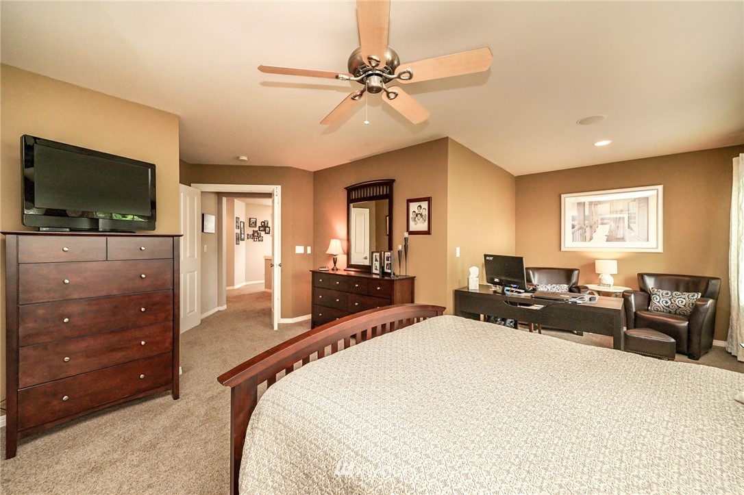 5521 Northeast 2nd Court Renton, WA 98059 - Photo 22 of 39
