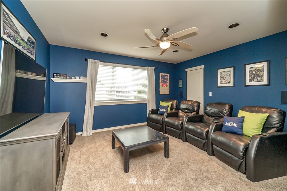 5521 Northeast 2nd Court Renton, WA 98059 - Photo 25 of 39