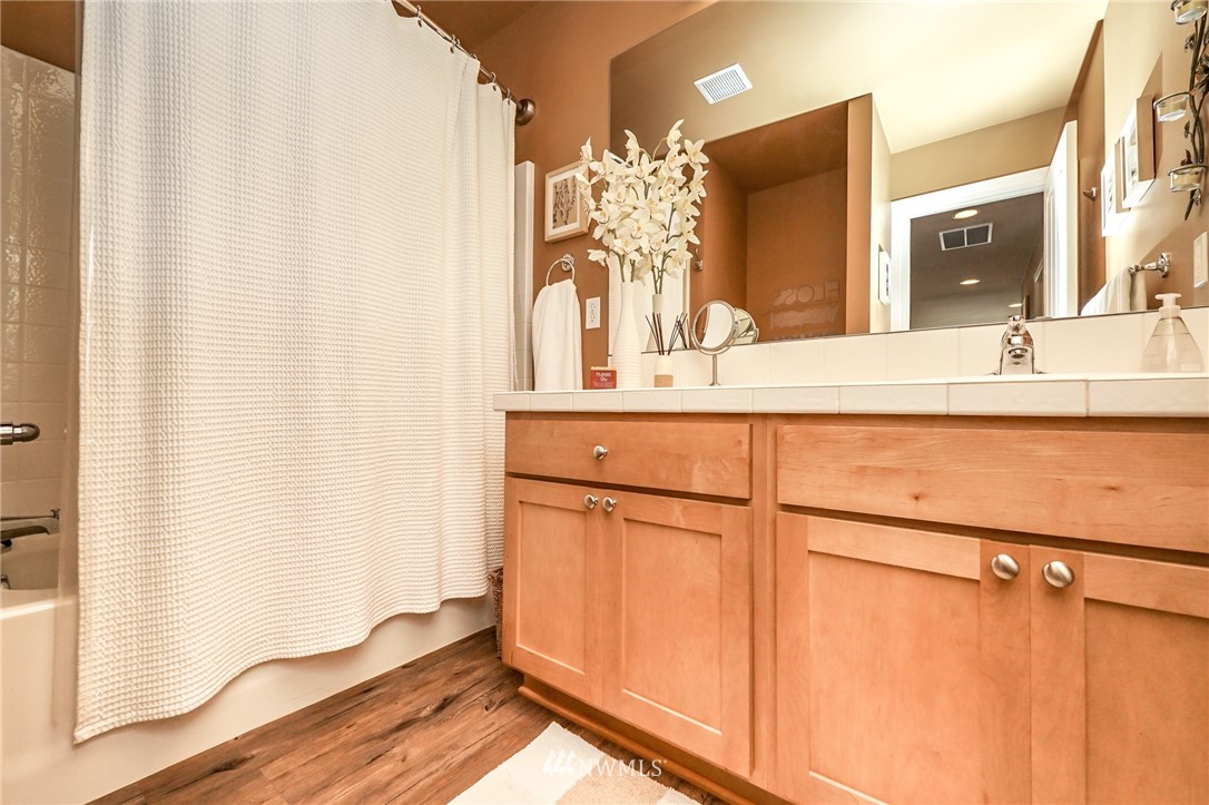 5521 Northeast 2nd Court Renton, WA 98059 - Photo 29 of 39