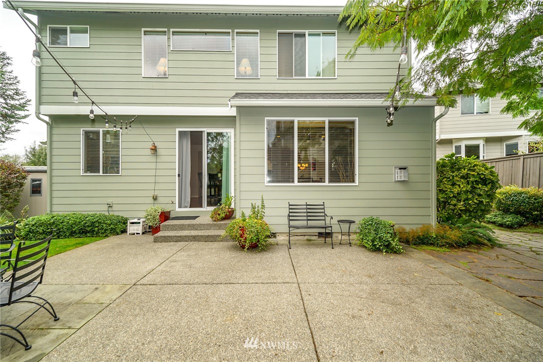 5521 Northeast 2nd Court Renton, WA 98059 - Photo 31 of 39
