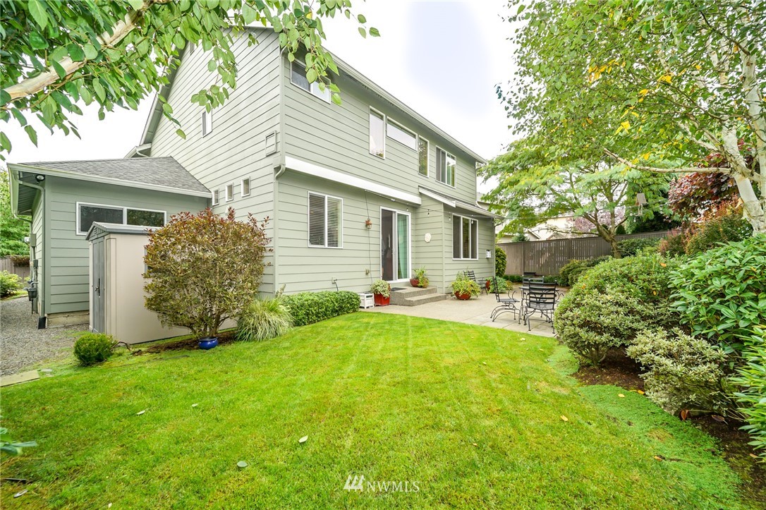 5521 Northeast 2nd Court Renton, WA 98059 - Photo 34 of 39