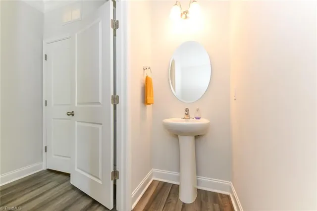 $2,400 | 820 Riley Lane, Greensboro, NC 27455