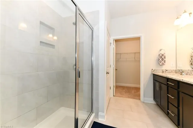 $2,400 | 820 Riley Lane, Greensboro, NC 27455