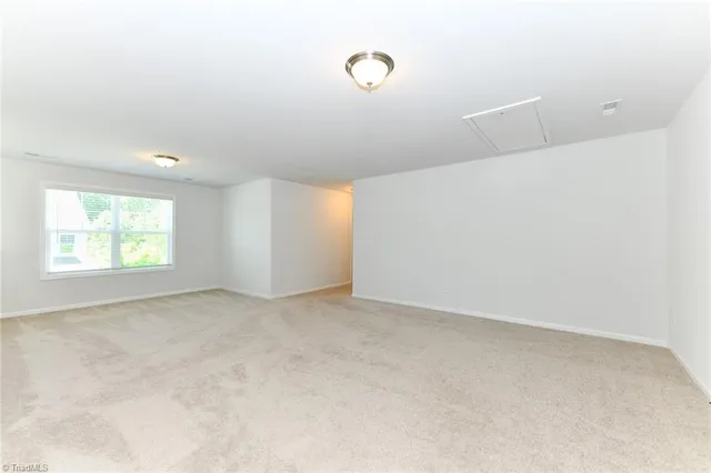 $2,400 | 820 Riley Lane, Greensboro, NC 27455