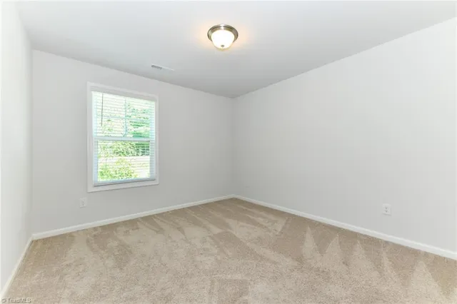 $2,400 | 820 Riley Lane, Greensboro, NC 27455