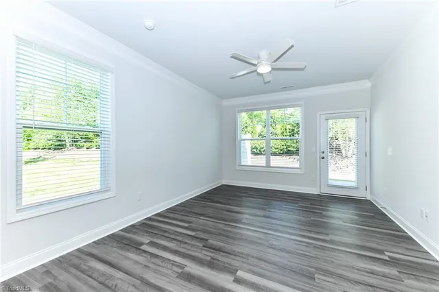 $2,400 | 820 Riley Lane, Greensboro, NC 27455