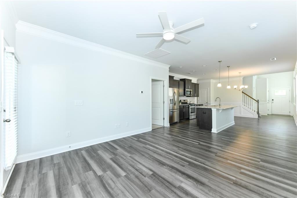 820 Riley Lane Greensboro, NC 27455 - Photo 6 of 38