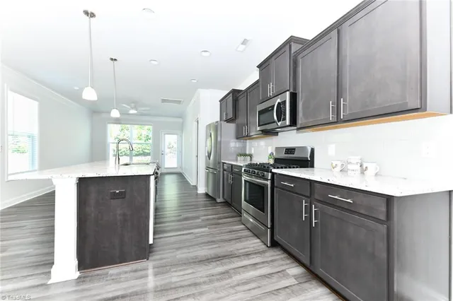 $2,400 | 820 Riley Lane, Greensboro, NC 27455