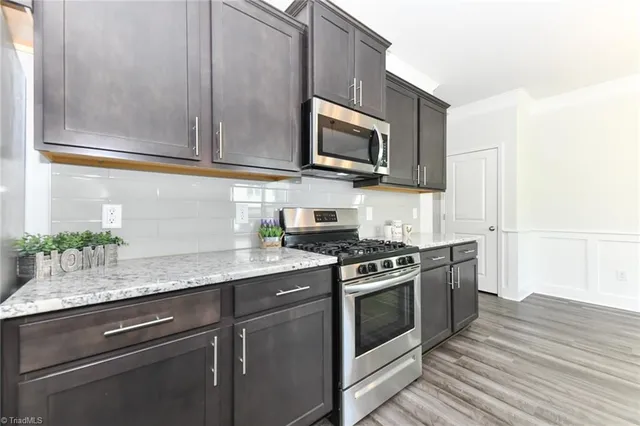 $2,400 | 820 Riley Lane, Greensboro, NC 27455