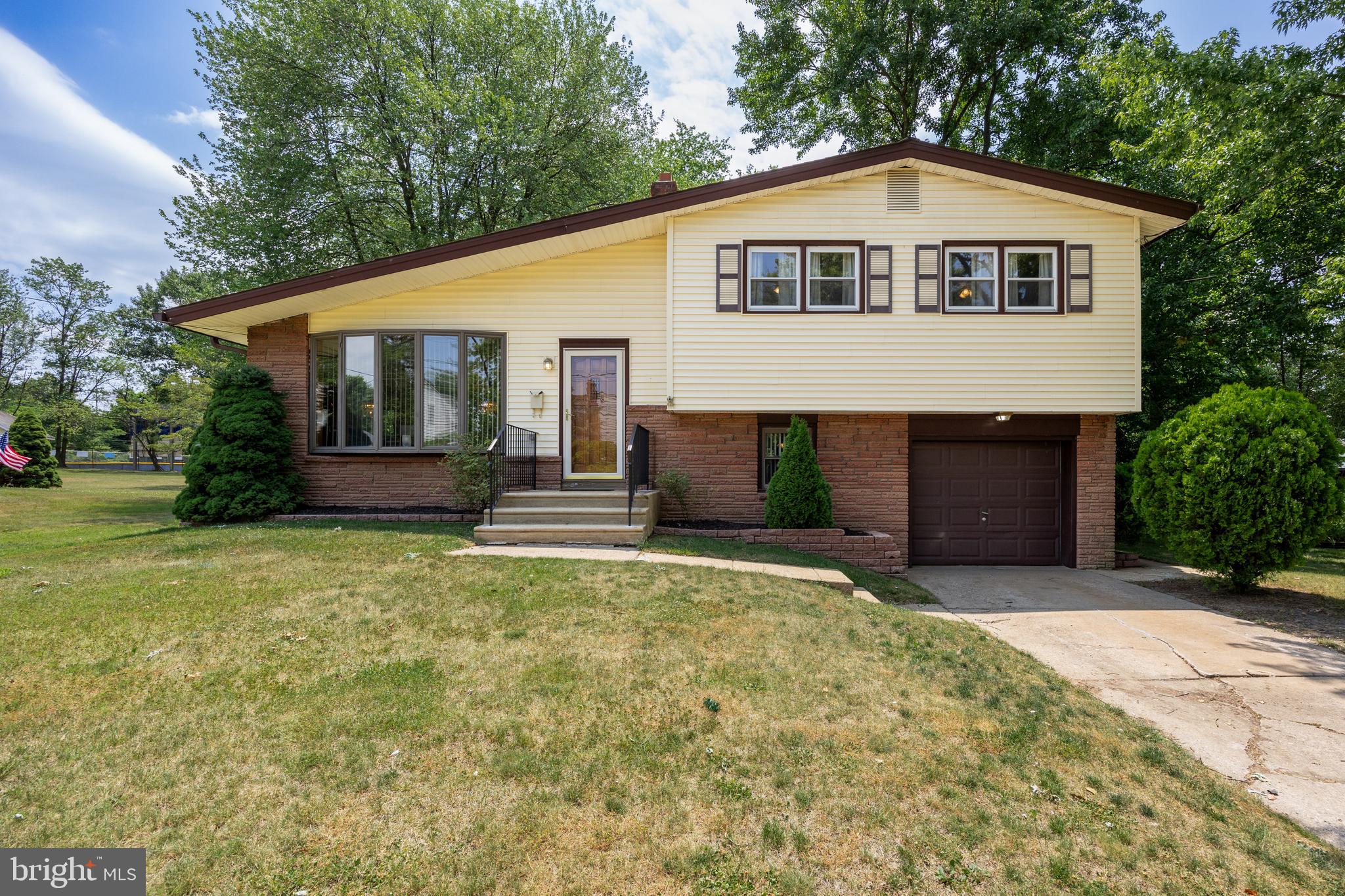 160 Ashbrook Road Cherry Hill, NJ 08034 - Photo 1 of 33
