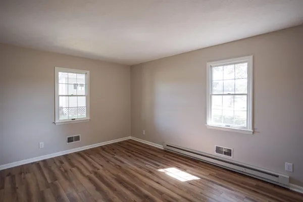 $569,500 | 2834 Brownsburg Turnpike, Raphine, VA 24472