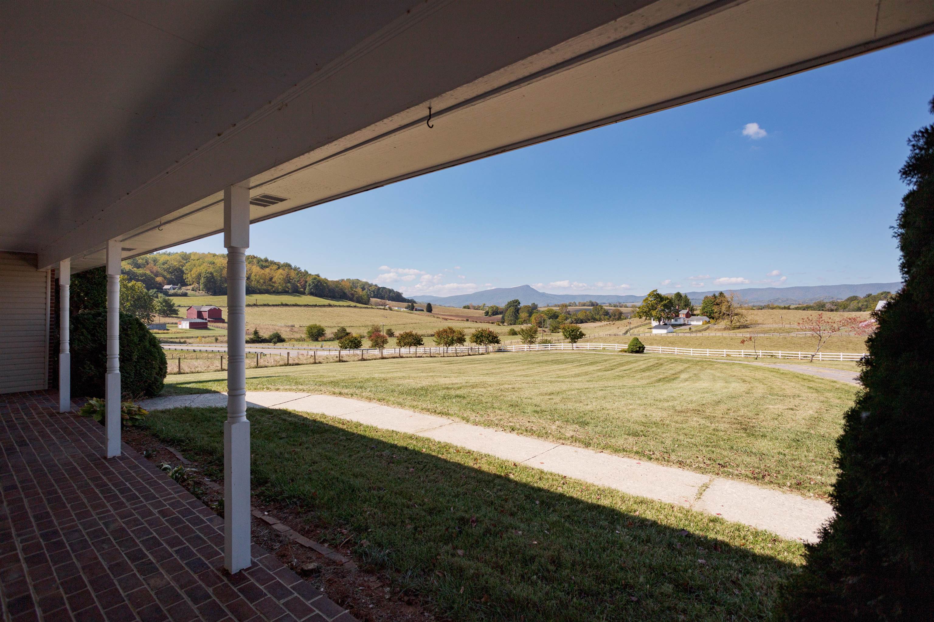 2834 Brownsburg Turnpike Raphine, VA 24472 - Photo 2 of 38 a view of a room with an ocean view