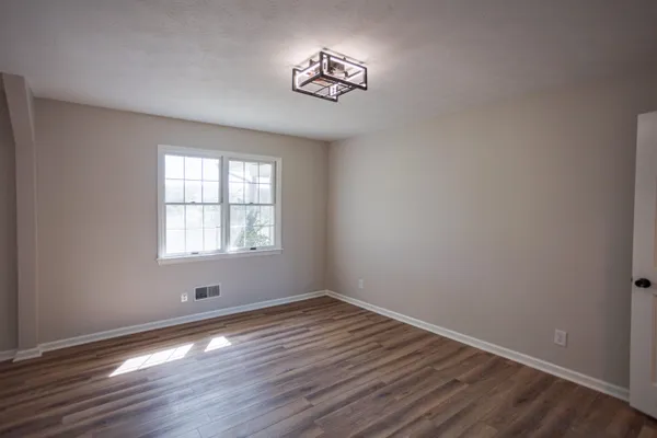 $569,500 | 2834 Brownsburg Turnpike, Raphine, VA 24472