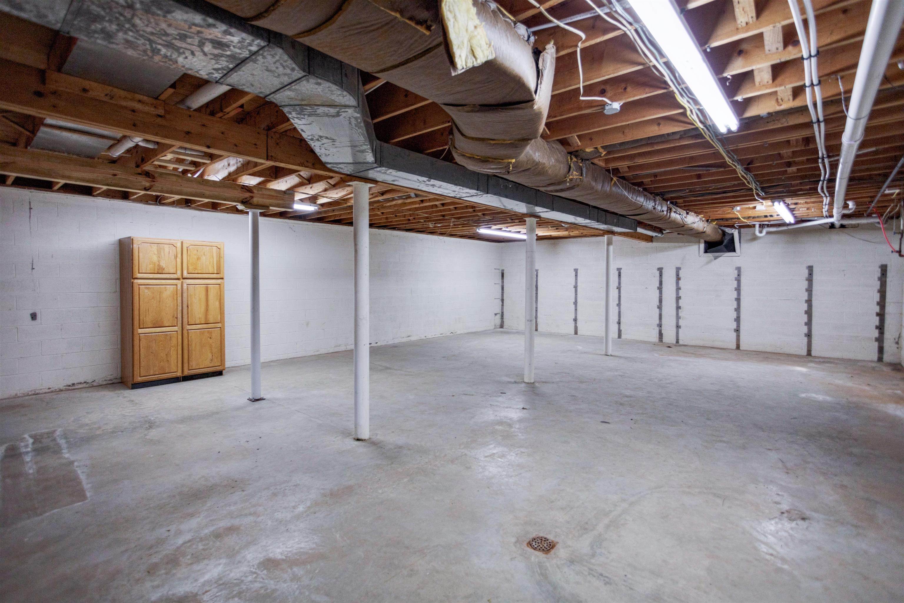 2834 Brownsburg Turnpike Raphine, VA 24472 - Photo 34 of 69 basement