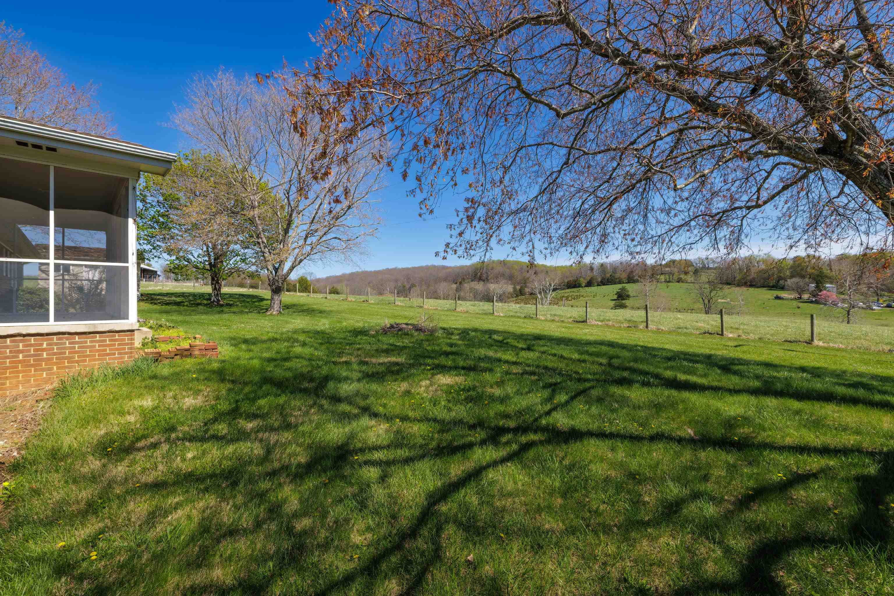 2834 Brownsburg Turnpike Raphine, VA 24472 - Photo 44 of 69 a view of a park with large trees